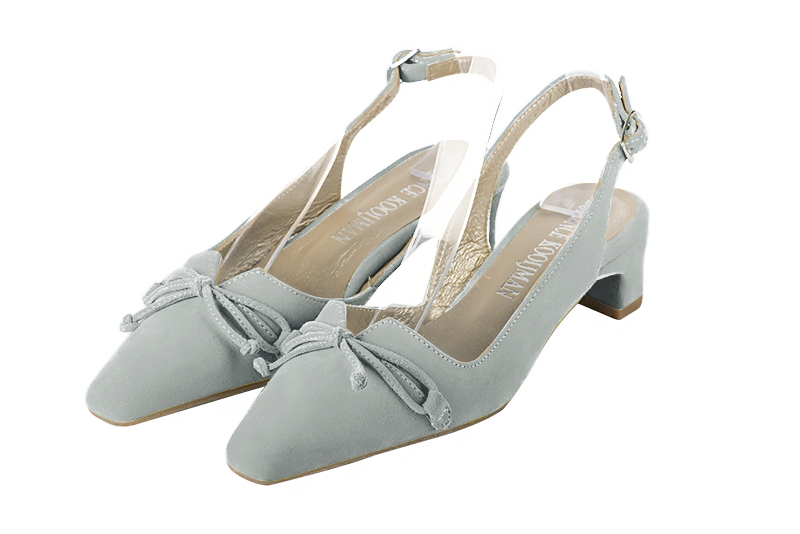 Aquamarine blue women's open back shoes, with a knot. Tapered toe. Low kitten heels. Front view - Florence KOOIJMAN